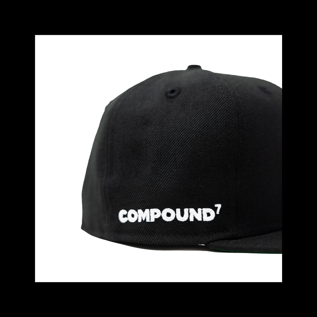 Black '7' Fitted