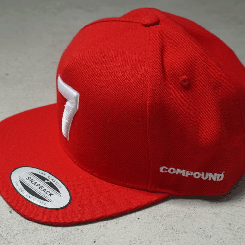 COMPOUND '7' RED SNAPBACK
